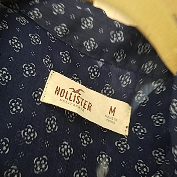 Button up - Picture 3 of 4